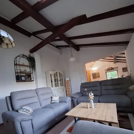 Veronica Apartment *